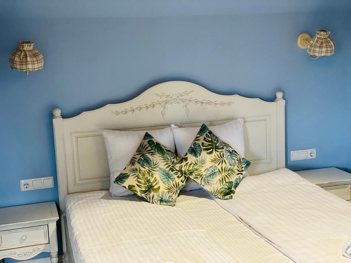 Гриль Станція Hotell Bila Tserkva Exteriör bild