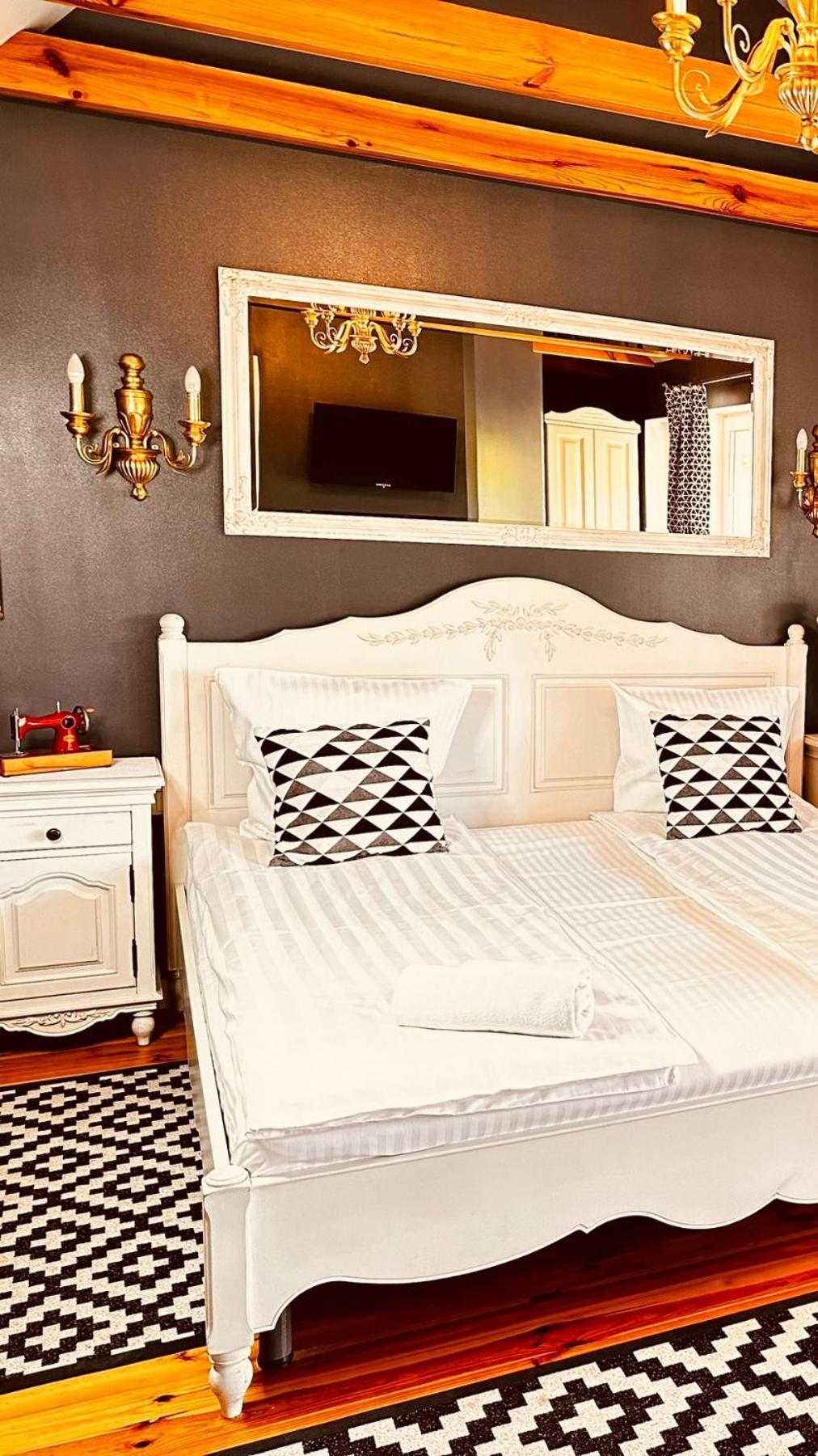 Гриль Станція Hotell Bila Tserkva Exteriör bild